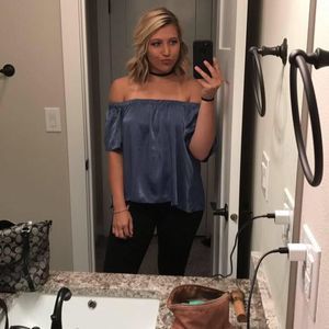 Meet your Posher, Gabrielle